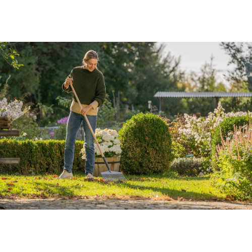 Balai-râteau PureLine - Largeur 43 cm - Manche bois FSC 100 % - GARDENA