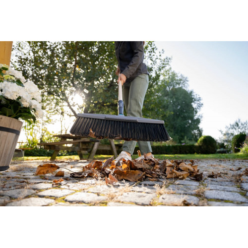 Balai de cantonnier PureLine - 45 cm - Manche bois FSC 100 % - GARDENA