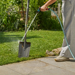Pistolet de nettoyage multijet Classic + raccord Aquastop - 2 jets avec kit de raccordement complet - GARDENA