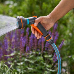 Pistolet d’arrosage multi-applications Classic avec nécessaire de base - GARDENA