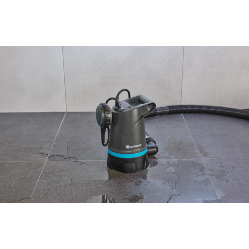 Pompe d’évacuation pour eaux claires 20000 BASIC - 20 000 l/h - Résidu 1 mm - Flotteur intégré - GARDENA
