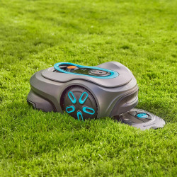 AquaPrecise - Système d’arrosage enterré solaire pour pelouses jusqu’à 320 m² - GARDENA