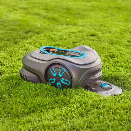 AquaPrecise - Système d’arrosage enterré solaire pour pelouses jusqu’à 320 m² - GARDENA