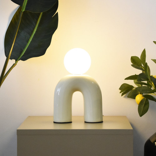 Lampe Pop u, vanille, céramique, H.31 cm, G9 - LX FRANCE