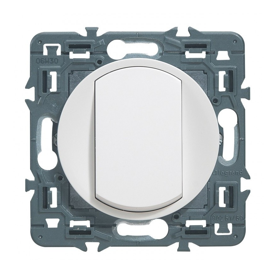 Celiane poussoir 6A blanc à composer