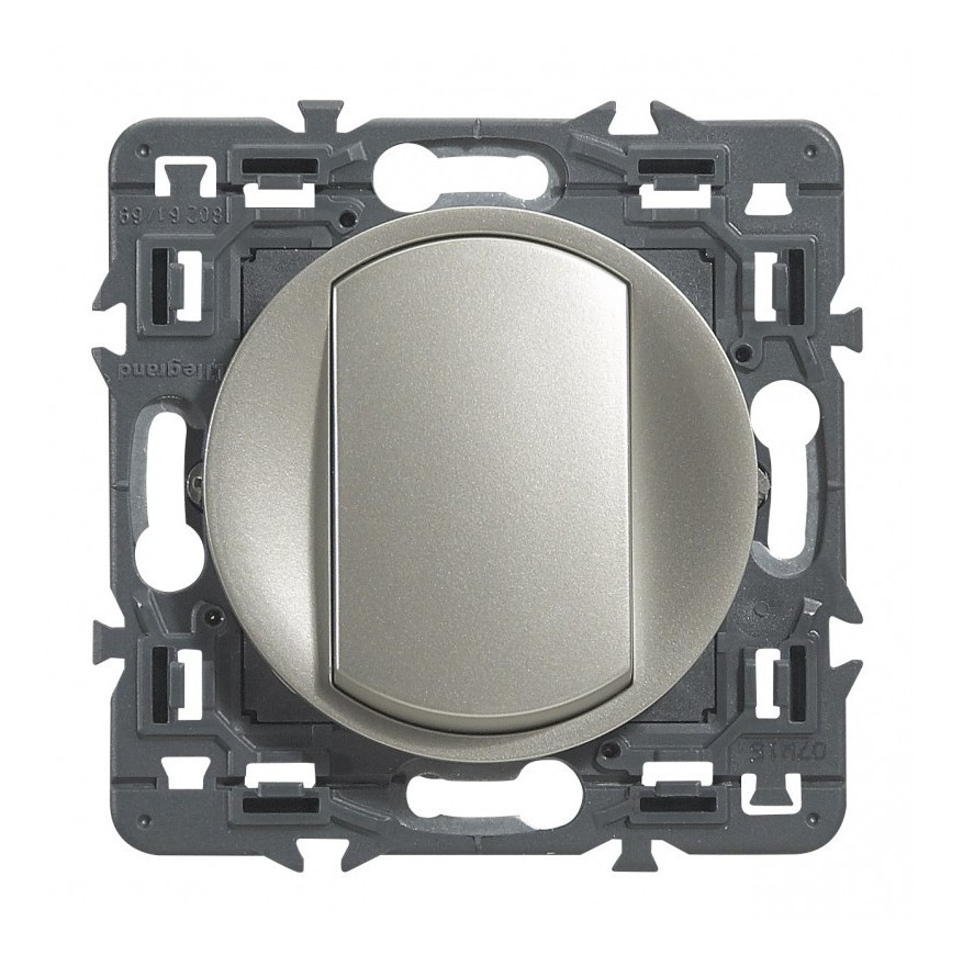 Celiane poussoir 6A titane à composer