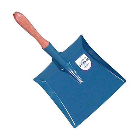 Pelle à poussiere emmanchée