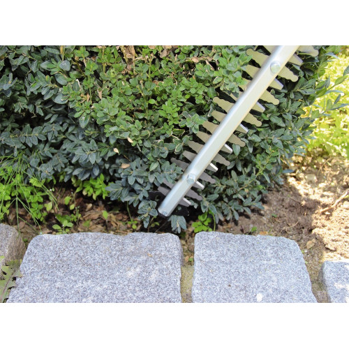 Taille-haies électrique – GE-EH 7067 – 700 W – Longueur de coupe 67 cm – Poignée pivotante - EINHELL 