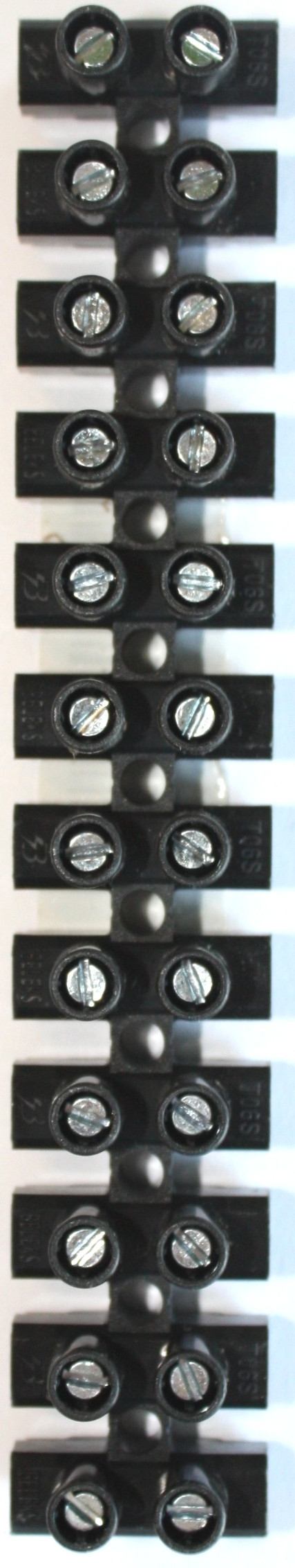 Barrette de connexion 6² noire