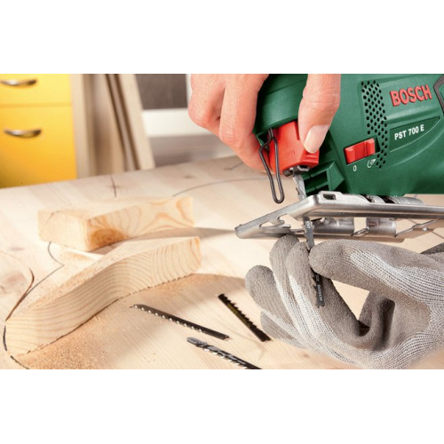Scie sauteuse PST 700 E Easy coffret - BOSCH