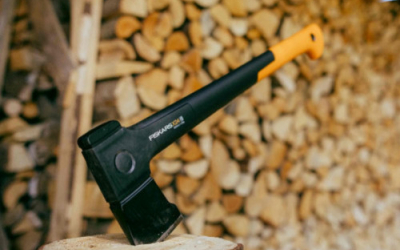 Fendre et stocker son bois de chauffage